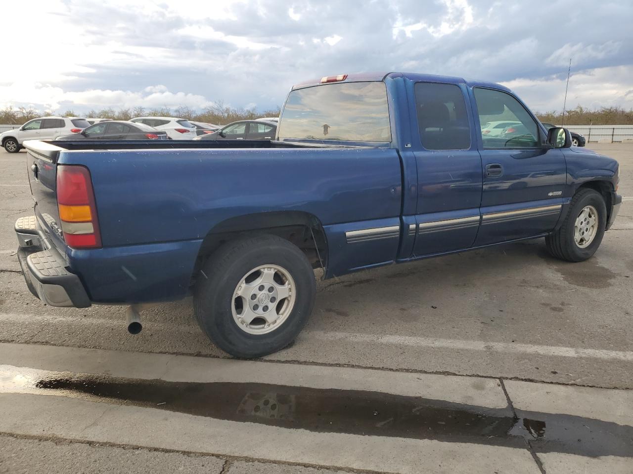 Изображение 3 2001 CHEVROLET SILVERADO C1500 2001 с VIN 2GCEC19V711111474