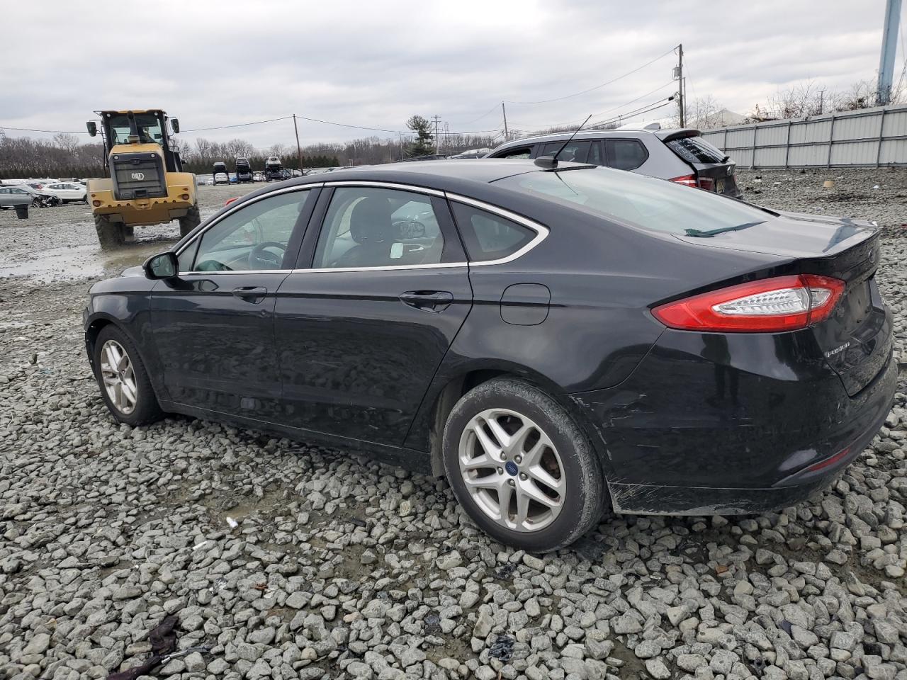 Image 2 of 2015 FORD FUSION SE 2015 with VIN 3FA6P0HD2FR272674