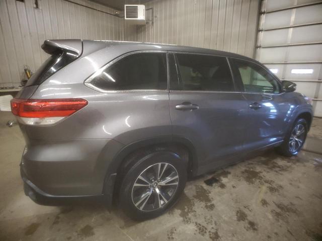 Image 3 of 2018 TOYOTA HIGHLANDER LE 2018 with VIN 5TDBZRFH7JS497031