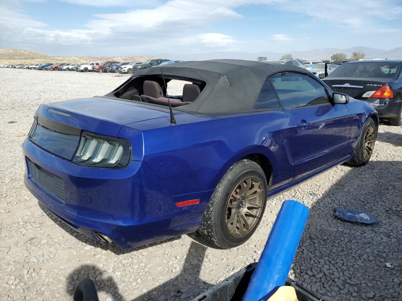 Image 3 of 2013 FORD MUSTANG  2013 with VIN 1ZVBP8EMXD5272303