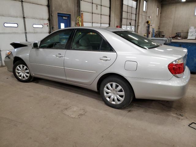 Obraz 2 z 2005 TOYOTA CAMRY LE 2005 z VIN 4T1BE30K95U082044