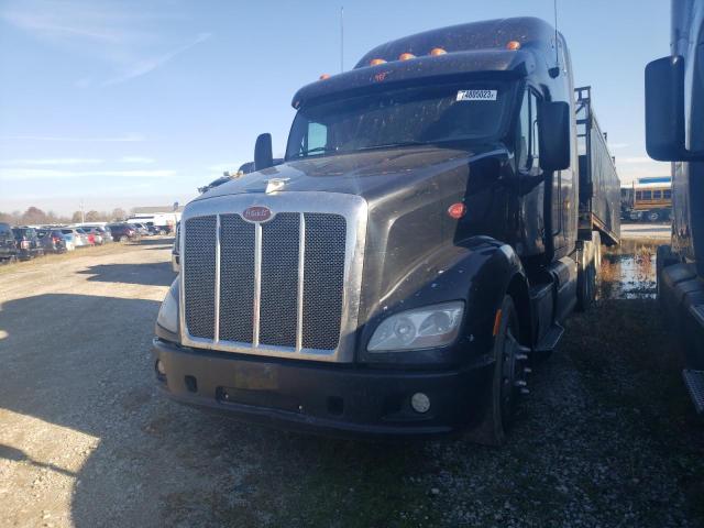 Obraz 2 z 2014 PETERBILT 587  2014 z VIN 1XP4D49X5ED216020