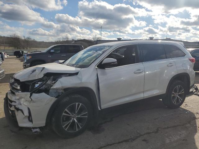 Изображение 1 2019 TOYOTA HIGHLANDER LE 2019 с VIN 5TDZZRFH3KS300761