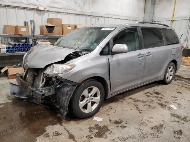 Изображение 1 2012 TOYOTA SIENNA LE 2012 с VIN 5TDKK3DC8CS265193
