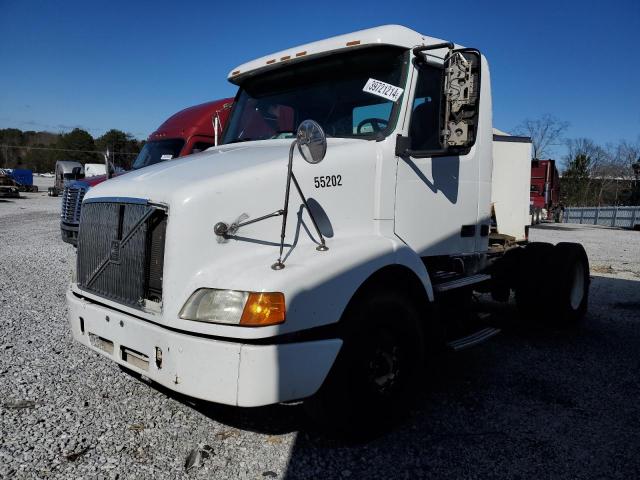 Изображение 2 2001 VOLVO VN VNM 2001 с VIN 4V4M19RF01N326058