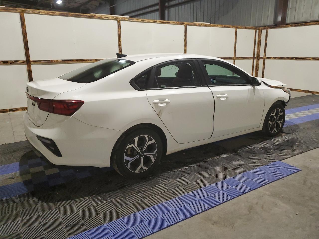 Obraz 3 z 2021 KIA FORTE FE 2021 z VIN 3KPF24AD3ME327566