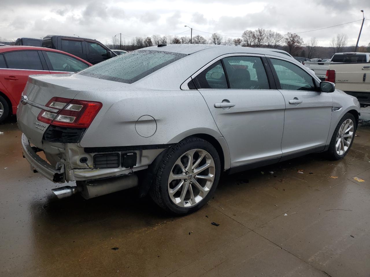 Image 3 of 2013 FORD TAURUS LIMITED 2013 with VIN 1FAHP2F83DG159007