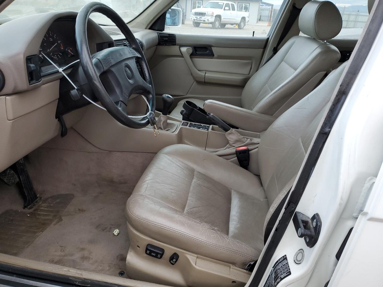 Image 2 of 1991 BMW 525 I 1991 with VIN WBAHD5310MBF95015