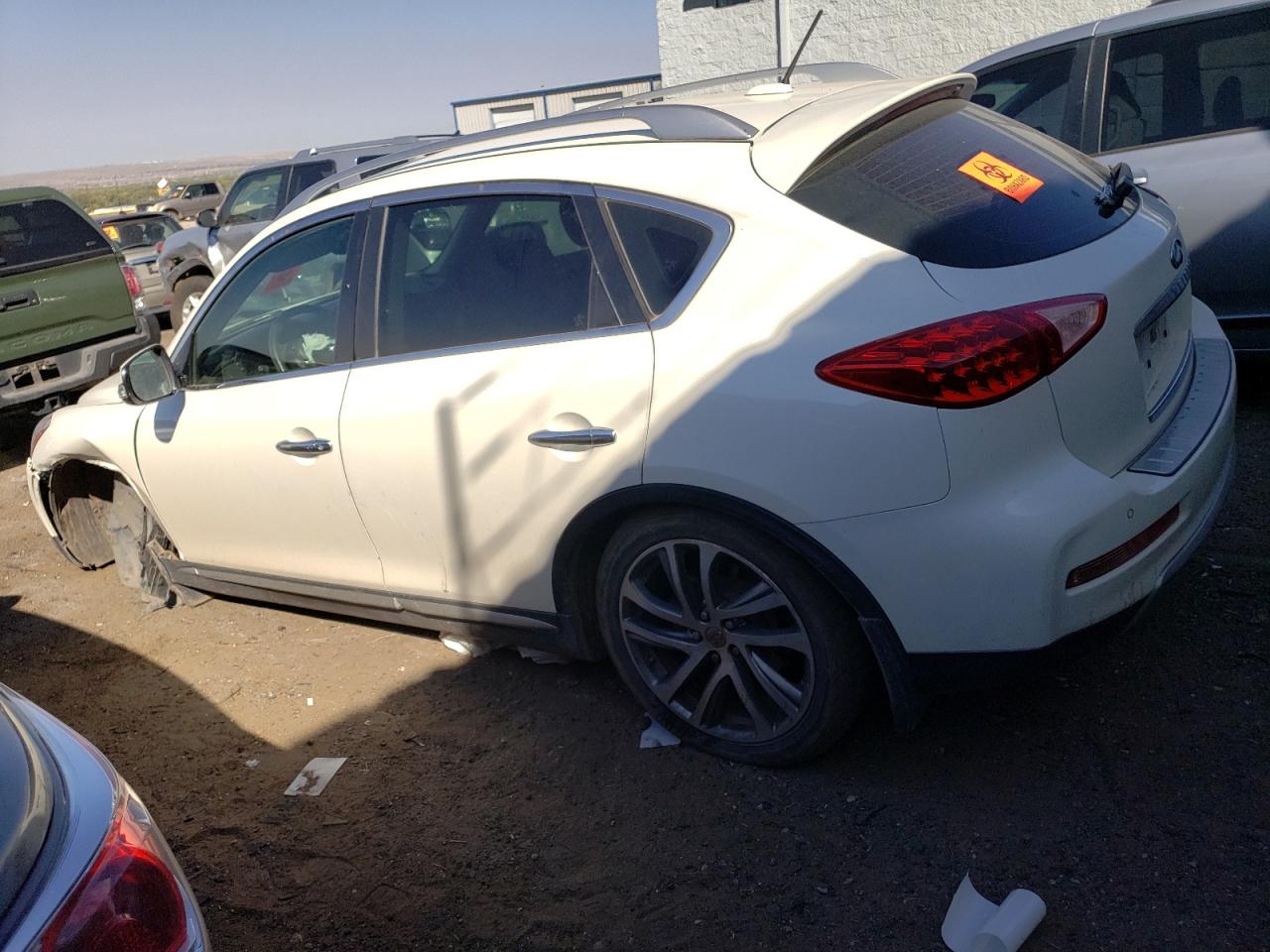 Obraz 2 z 2016 INFINITI QX50  2016 z VIN JN1BJ0RP4GM233973