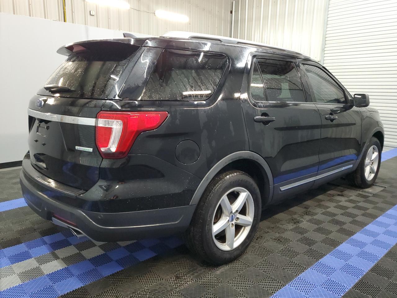 Изображение 3 2018 FORD EXPLORER XLT 2018 с VIN 1FM5K7DH8JGB80647