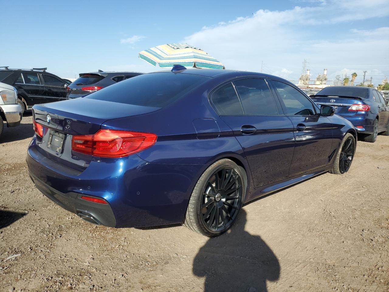 Obraz 3 z 2019 BMW 540 I 2019 z VIN WBAJE5C58KWW11224