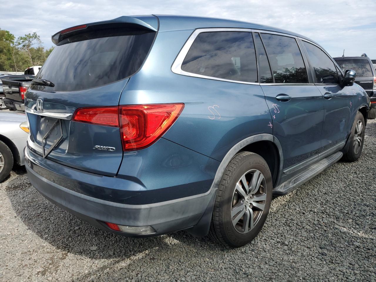 Изображение 3 2016 HONDA PILOT EX 2016 с VIN 5FNYF6H36GB018016