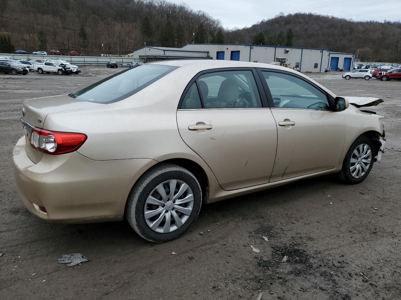 Image 3 of 2013 TOYOTA COROLLA BASE 2013 with VIN 5YFBU4EE7DP085598