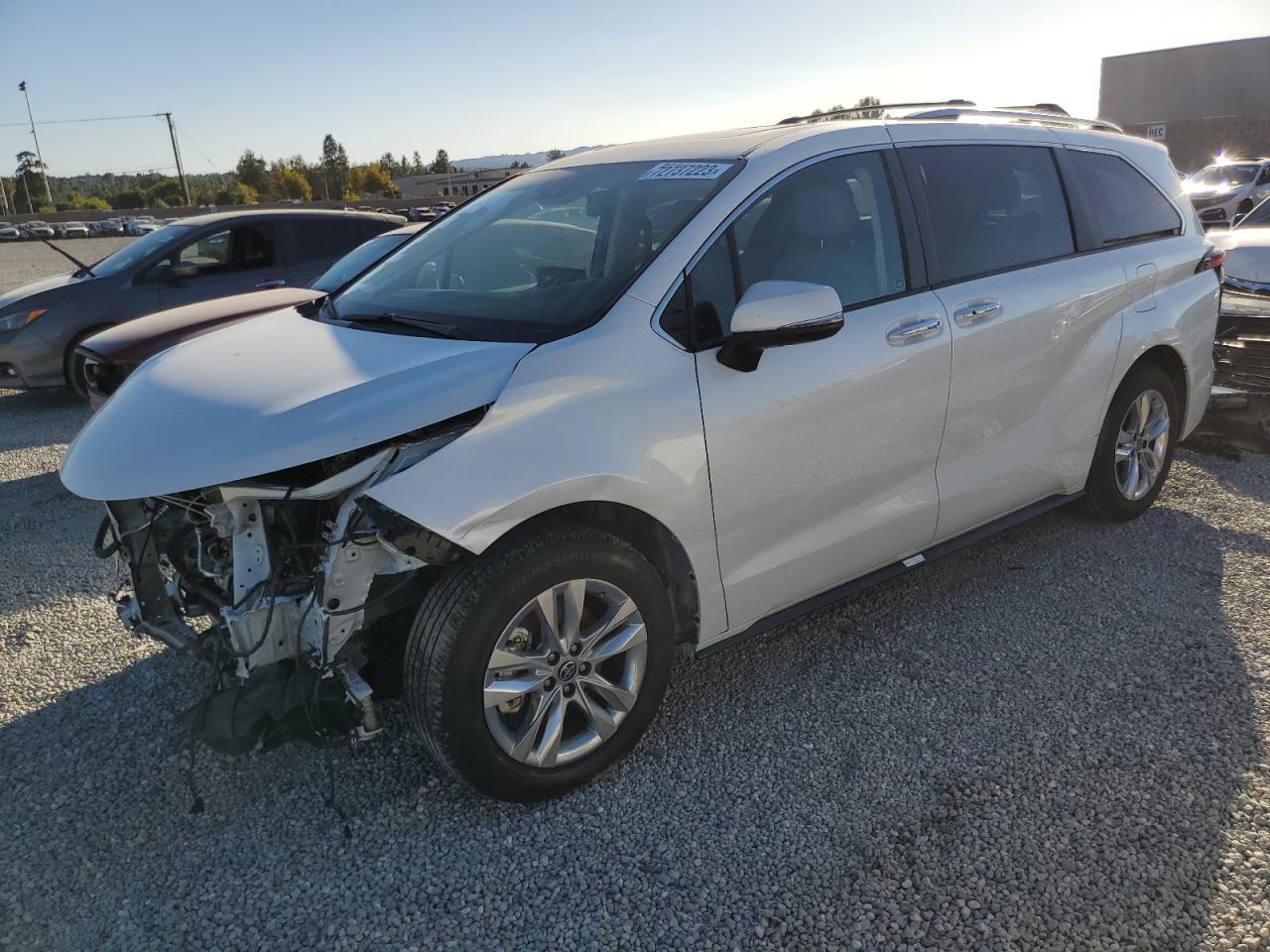 Изображение 1 2022 TOYOTA SIENNA LIMITED 2022 с VIN 5TDZSKFC0NS060086