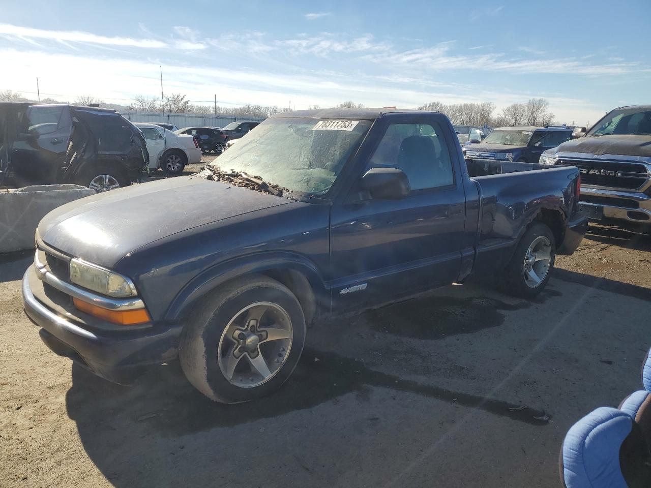 Image 1 of 2003 CHEVROLET S TRUCK S10 2003 with VIN 1GCCS14X138268002