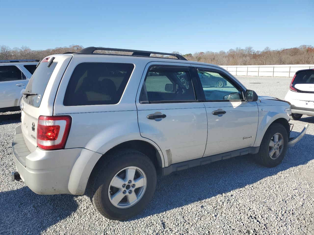 Image 3 of 2008 FORD ESCAPE XLT 2008 with VIN 1FMCU93128KA45883