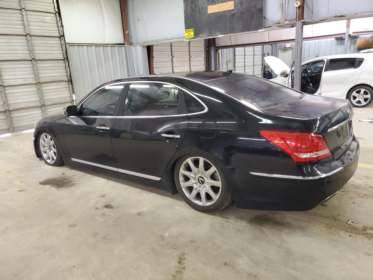 Image 2 of 2012 HYUNDAI EQUUS SIGNATURE 2012 with VIN KMHGH4JH7CU055976