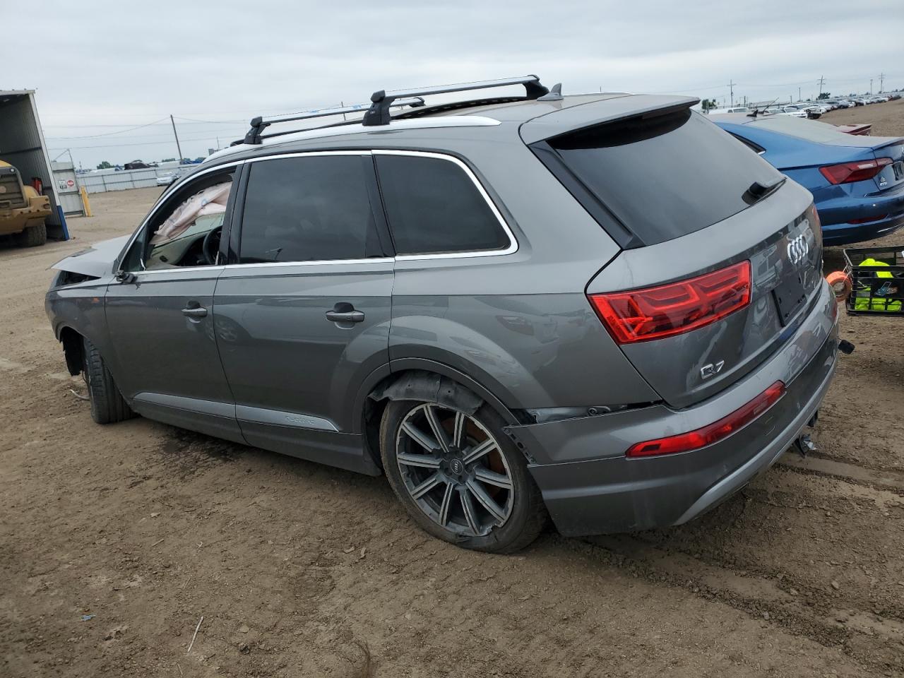 Image 2 of Audi Q7 Premium Plus 2017 with VIN WA1LAAF71HD001256
