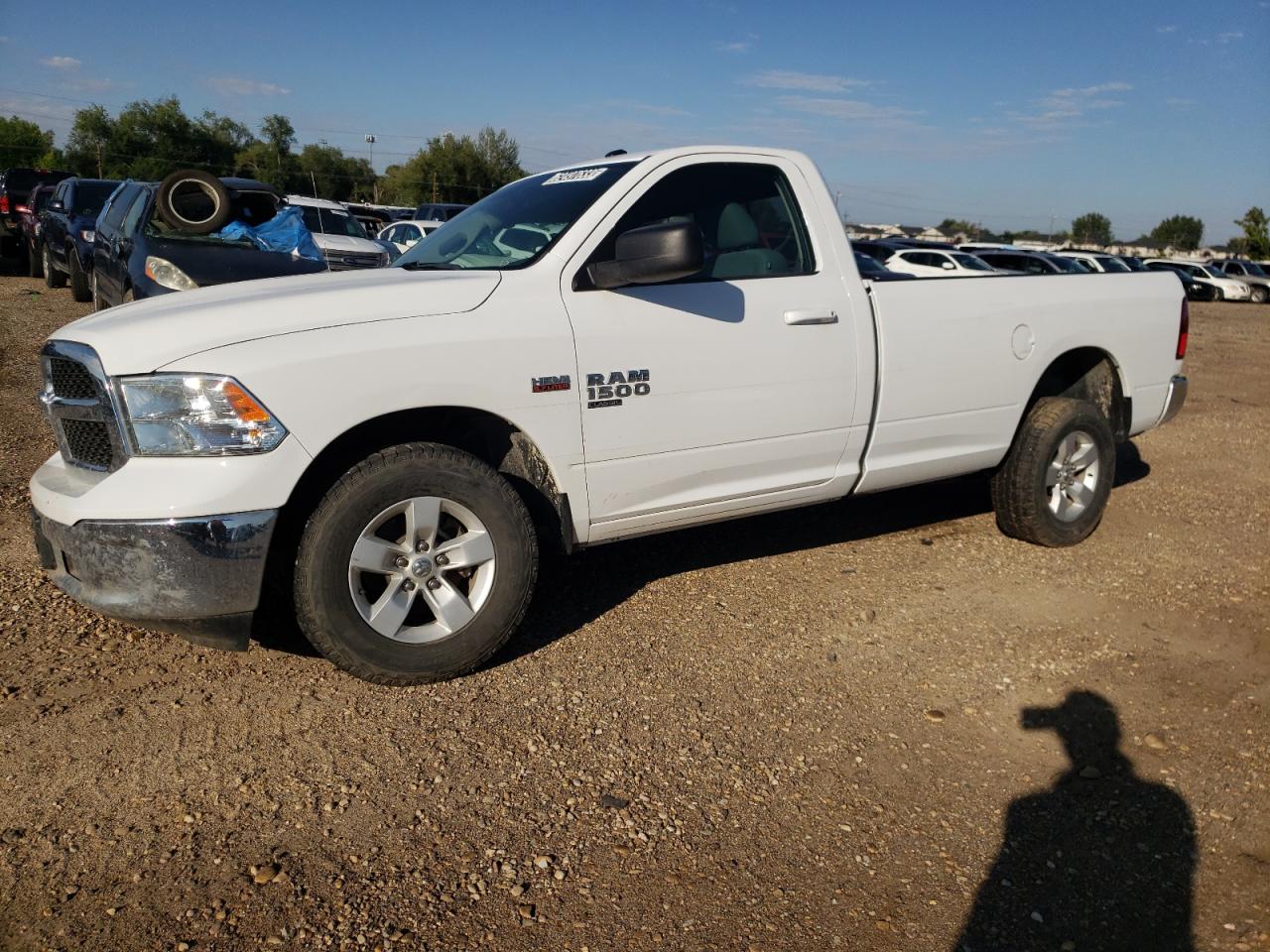 Obraz 1 z 2019 RAM 1500 CLASSIC SLT 2019 z VIN 3C6JR7ET2KG667650
