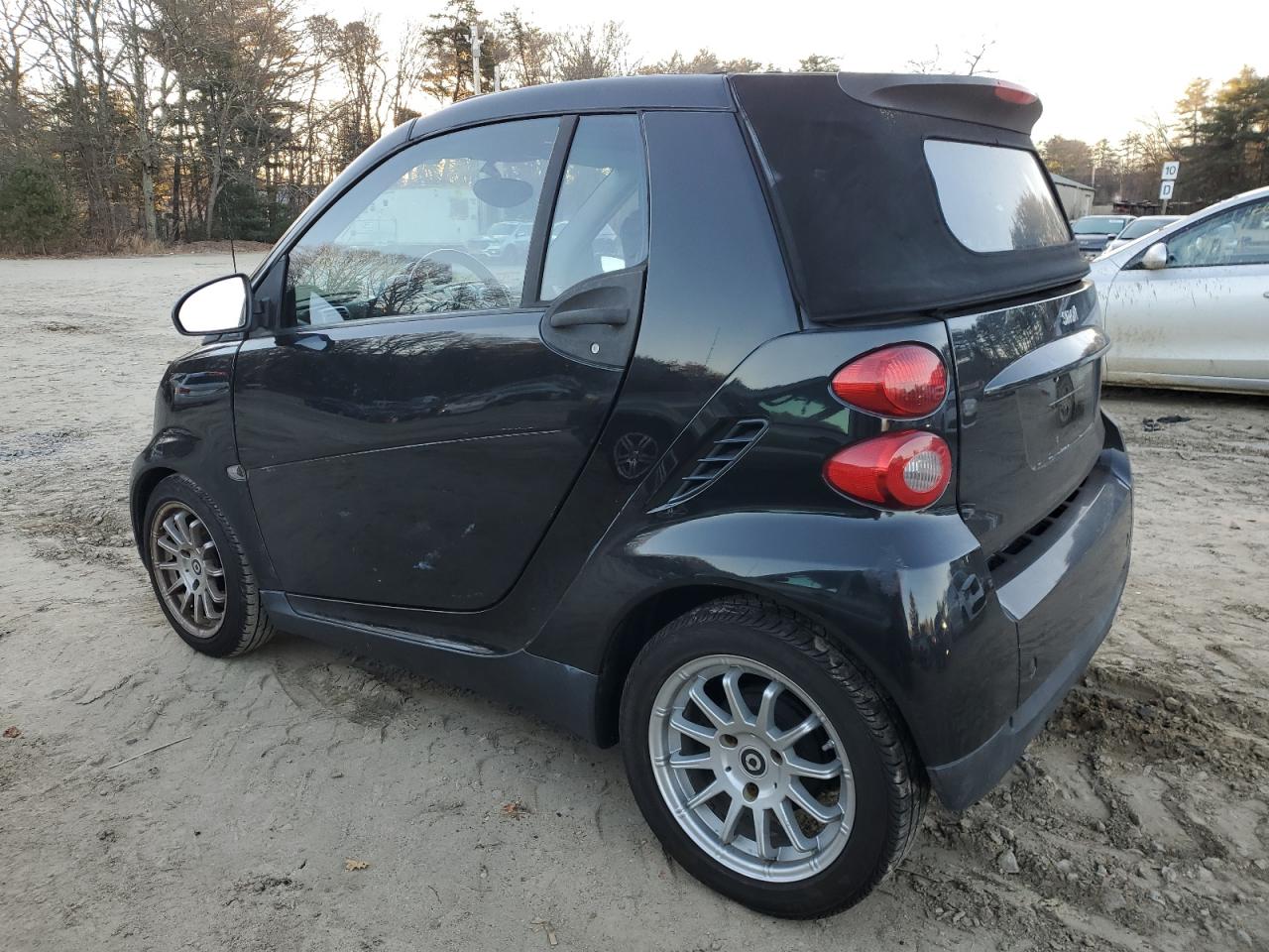 Obraz 2 z 2010 SMART FORTWO PASSION 2010 z VIN WMEEK31X18K144753
