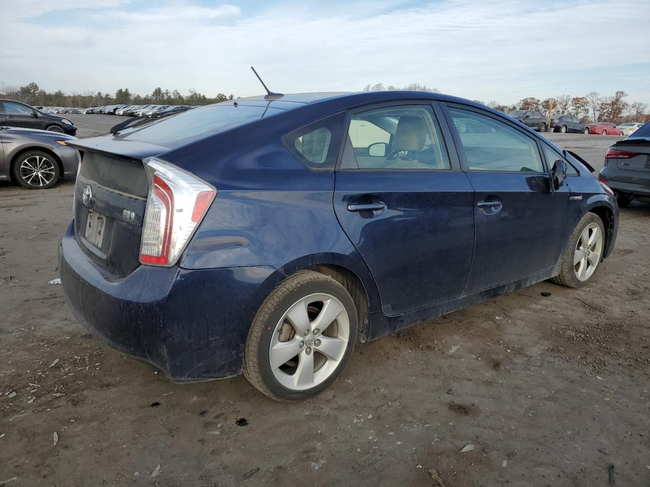 Image 3 of 2012 TOYOTA PRIUS  2012 with VIN JTDKN3DU4C1539339