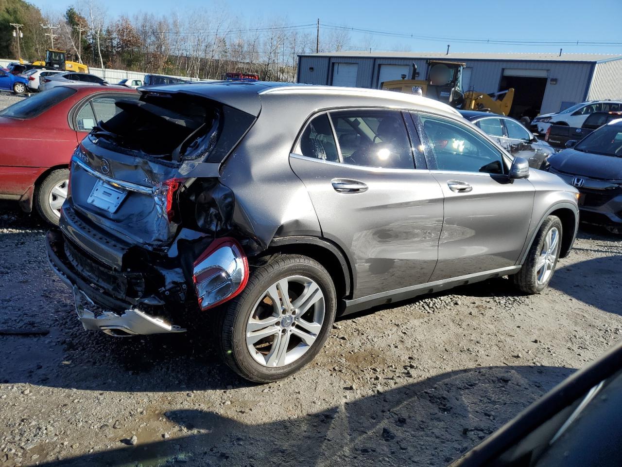 Изображение 3 2015 MERCEDES-BENZ GLA 250 4MATIC 2015 с VIN WDCTG4GB3FJ140967