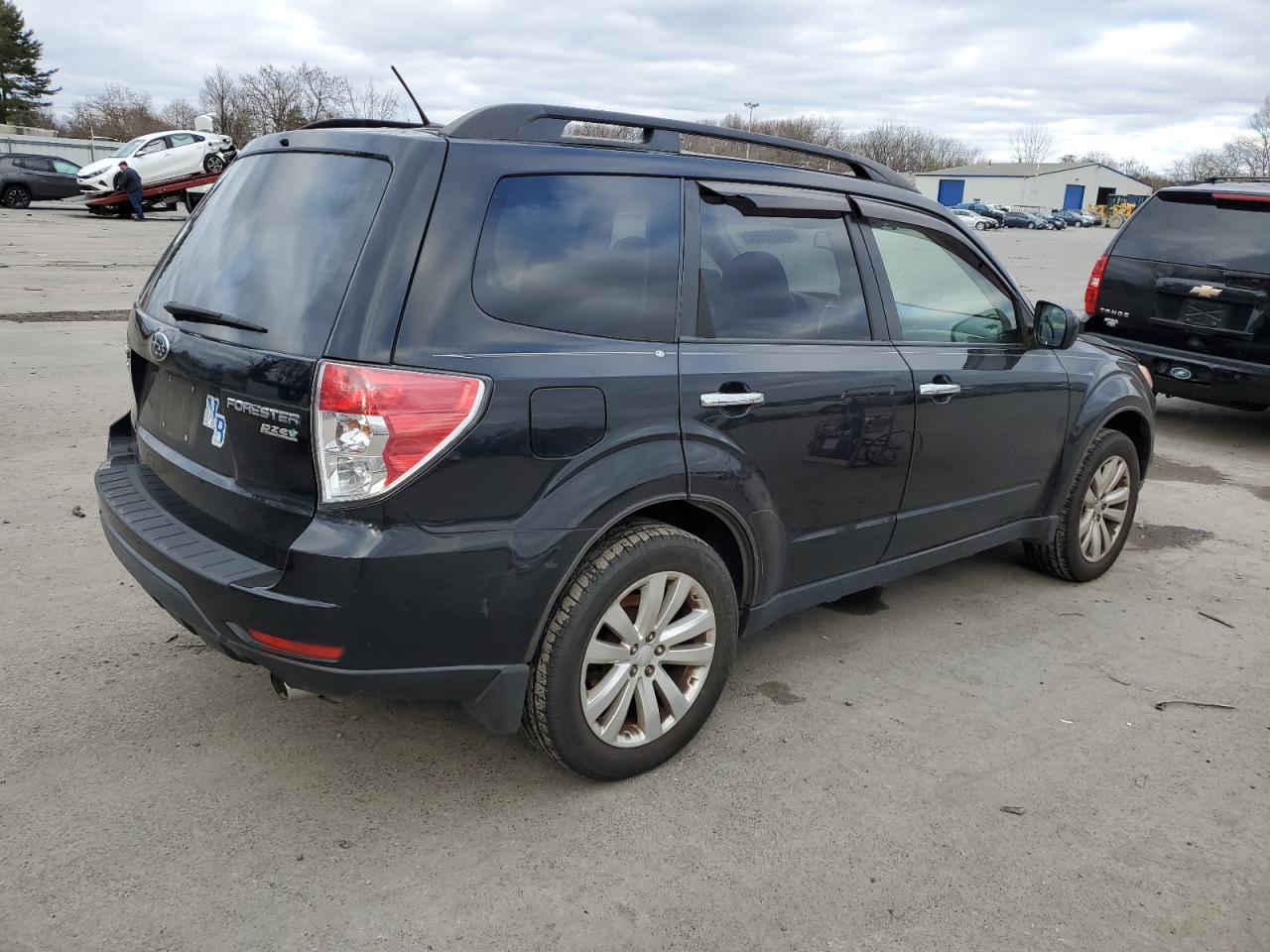 Obraz 3 z 2013 SUBARU FORESTER 2.5X PREMIUM 2013 z VIN JF2SHADC9DH442201