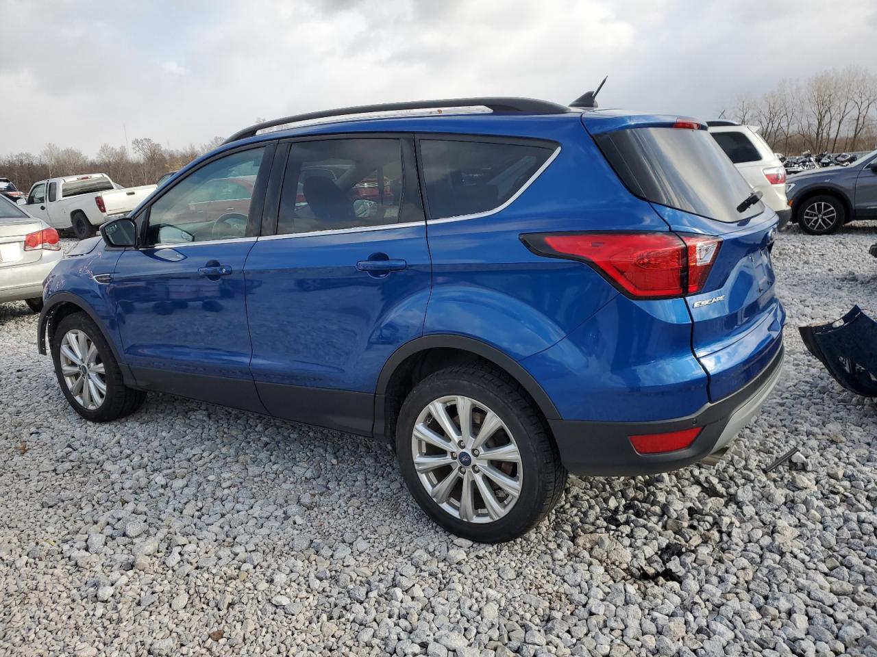 Image 2 of 2019 FORD ESCAPE SEL 2019 with VIN 1FMCU9HDXKUA14489