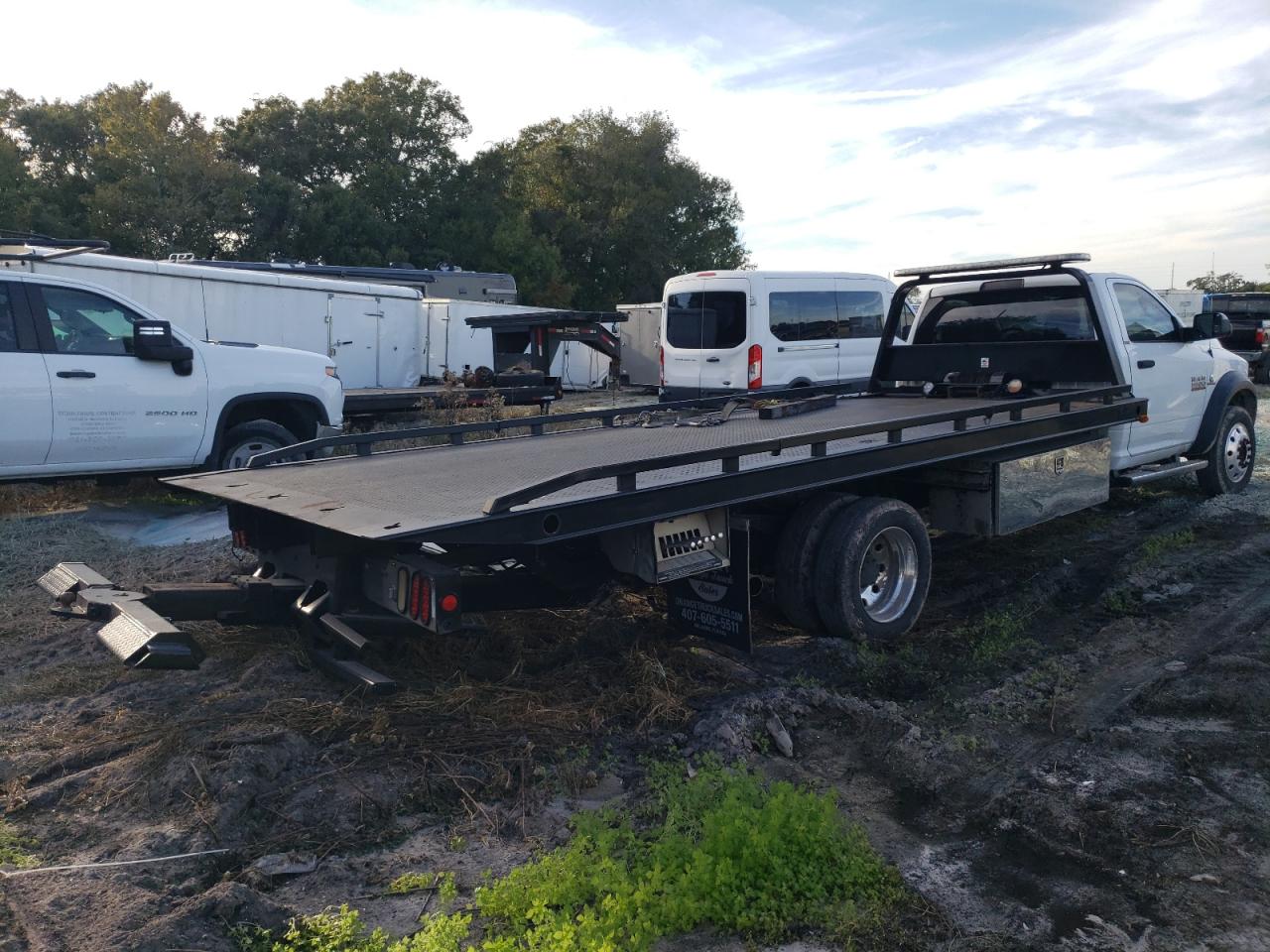 Image 3 of 2016 RAM 5500  2016 with VIN 3C7WRMDL2GG348130