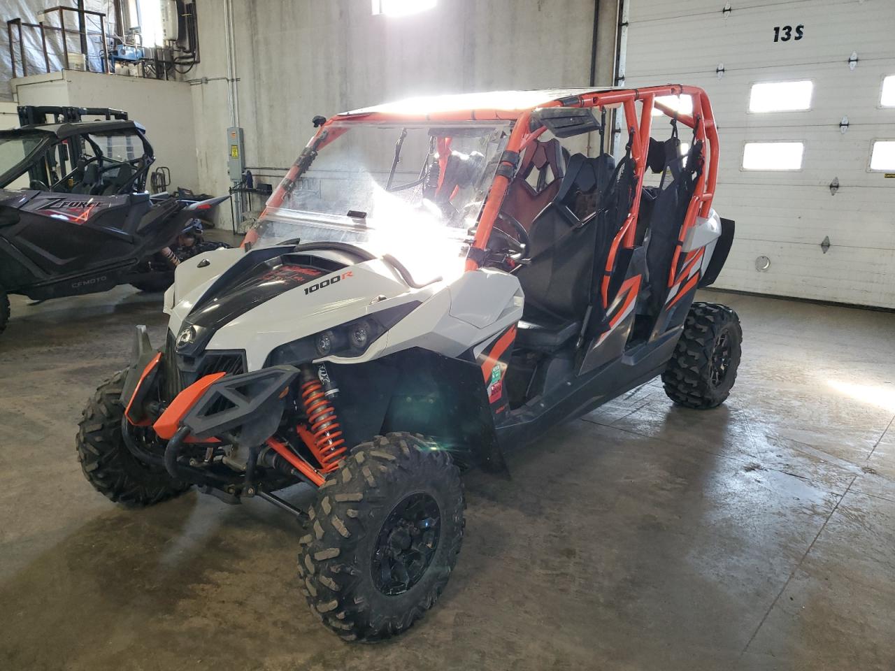 Image 2 of 2017 CAN-AM MAVERICK MAX 1000R DPS 2017 with VIN 3JBPBAP22HJ000486