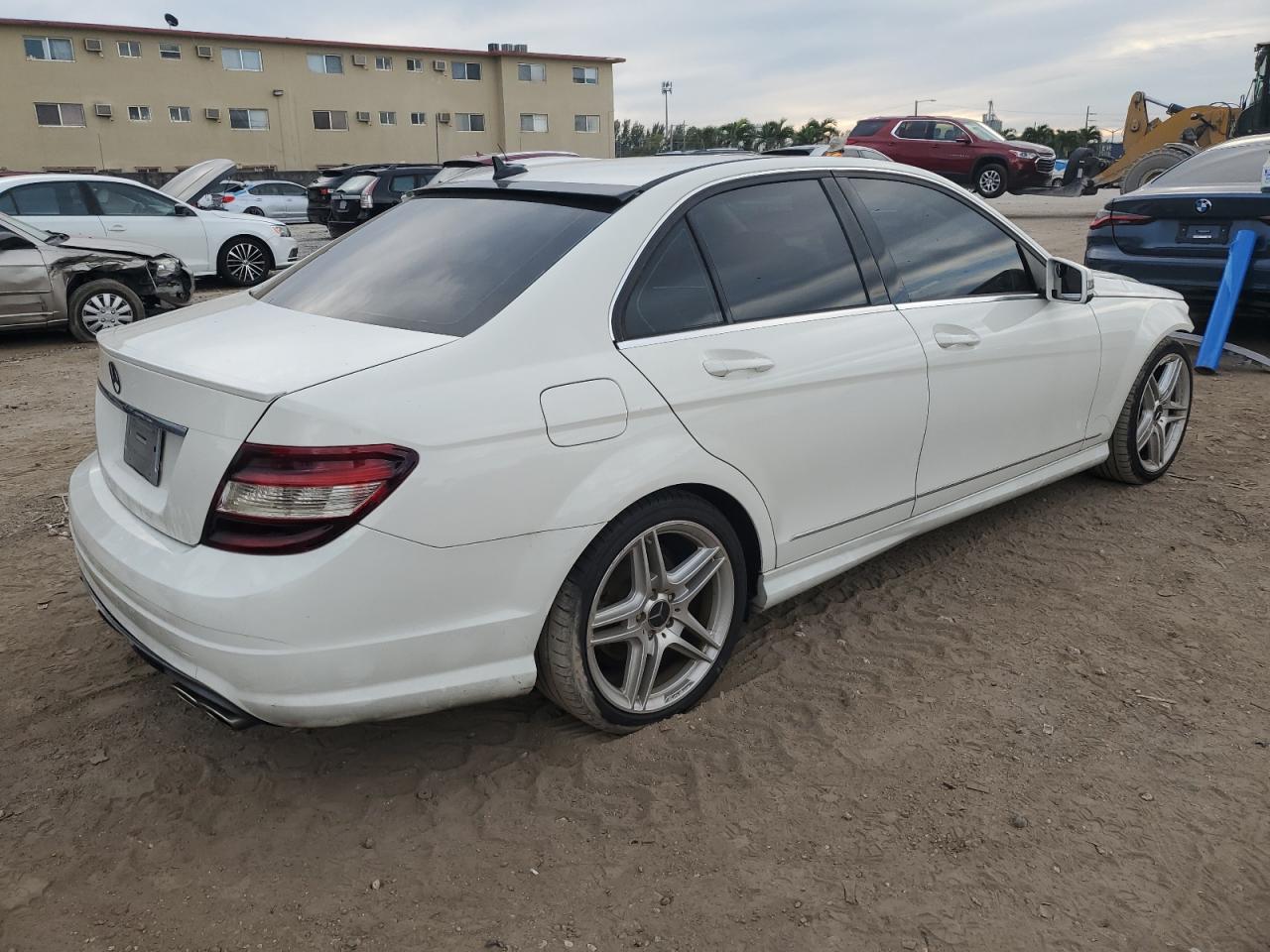 Image 3 of 2011 MERCEDES-BENZ C 300 2011 with VIN WDDGF5EB1BR137795