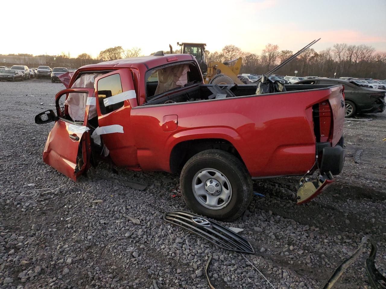 Изображение 2 2023 TOYOTA TACOMA ACCESS CAB 2023 с VIN 3TYRX5GN3PT083811