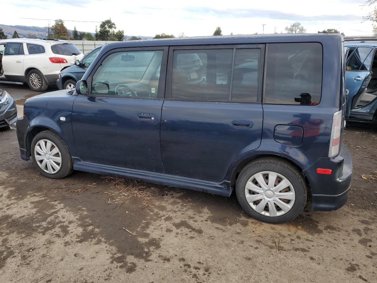 Image 2 of 2005 TOYOTA SCION XB 2005 with VIN JTLKT324350171516