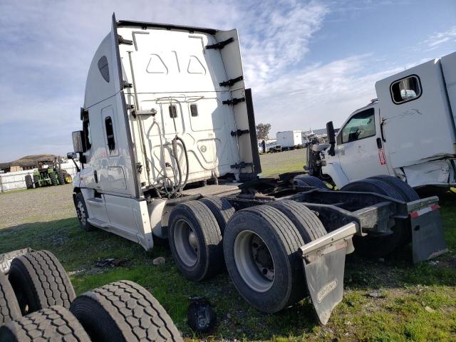 Image 3 of 2017 FREIGHTLINER CASCADIA 125  2017 with VIN 3AKJGLDR9HSHF7852