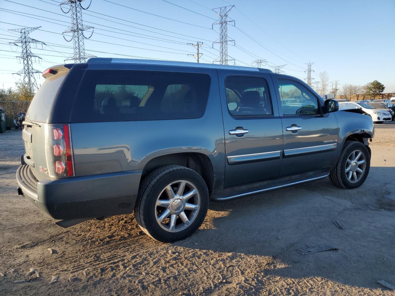 Obraz 3 z 2007 GMC YUKON XL DENALI 2007 z VIN 1GKFK66877J238327