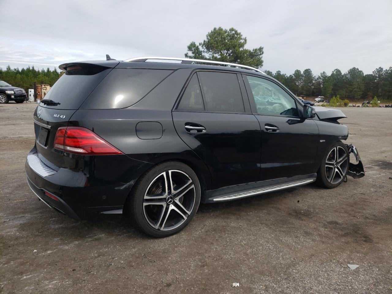 Image 3 of 2018 MERCEDES-BENZ GLE 43 AMG 2018 with VIN 4JGDA6EB6JB130975