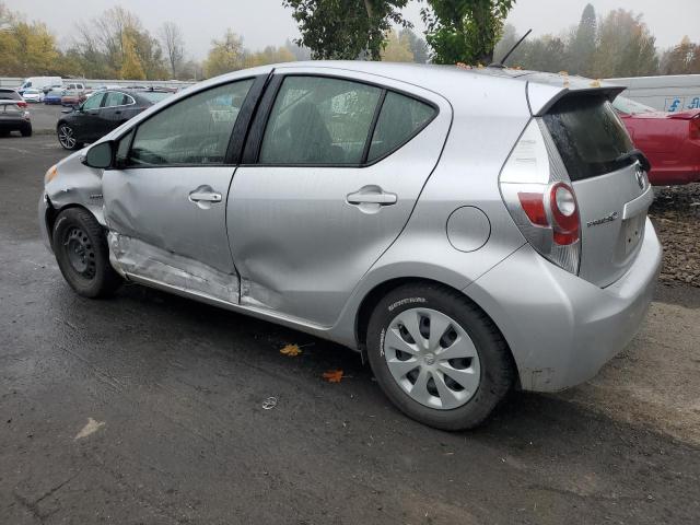 Image 2 of 2014 TOYOTA PRIUS C  2014 with VIN JTDKDTB32E1563428