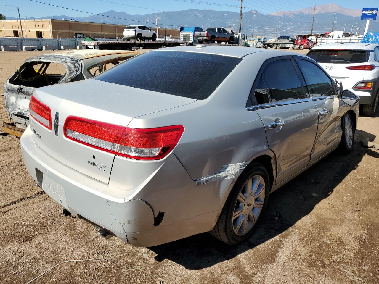 Obraz 3 z 2010 LINCOLN MKZ  2010 z VIN 3LNHL2GC1AR609200