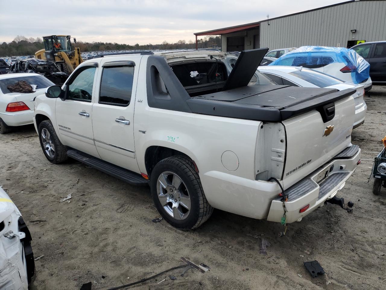 Obraz 2 z 2010 CHEVROLET AVALANCHE LTZ 2010 z VIN 3GNVKGE01AG280226