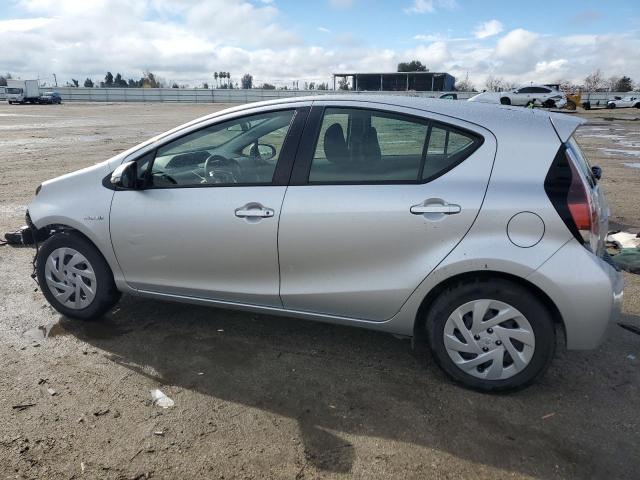Изображение 2 2016 TOYOTA PRIUS C  2016 с VIN JTDKDTB31G1590588