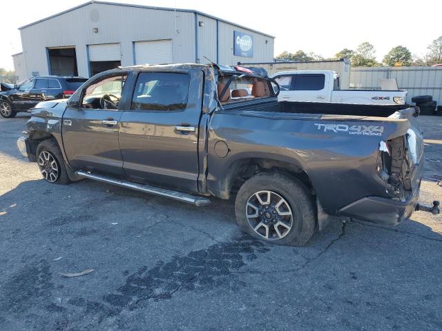 Obraz 2 z 2020 TOYOTA TUNDRA CREWMAX 1794 2020 z VIN 5TFAY5F14LX929453