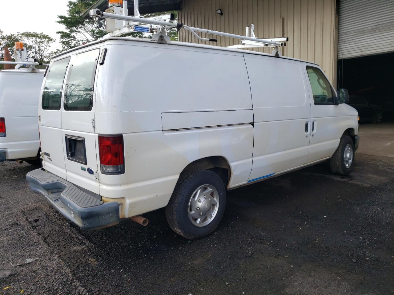Image 3 of 2013 FORD ECONOLINE E150 VAN 2013 with VIN 1FTNE1EWXDDA23682