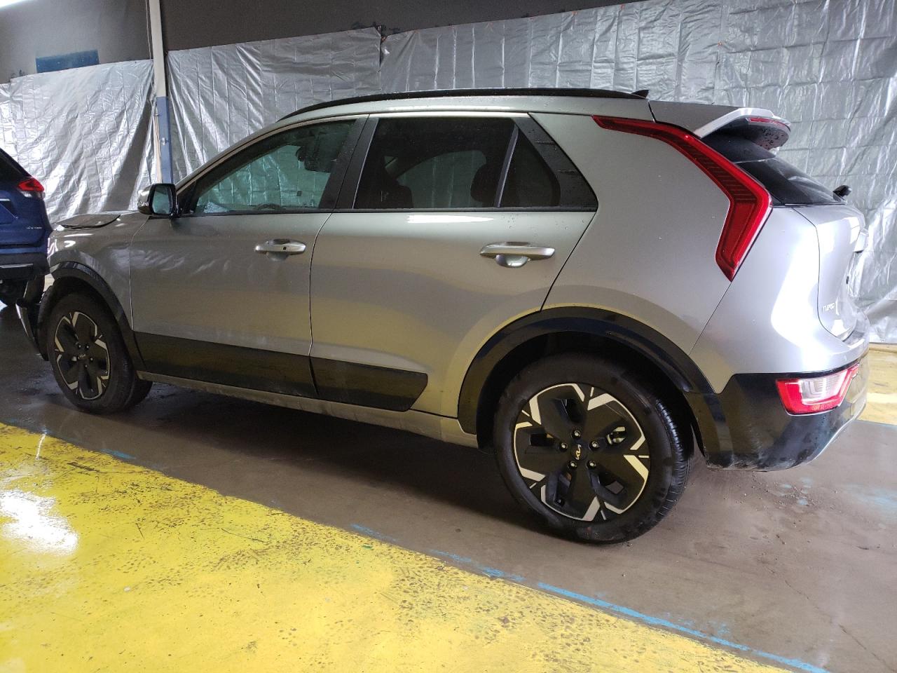 Obraz 2 z 2023 KIA NIRO WIND 2023 z VIN KNDCR3L11P5072380