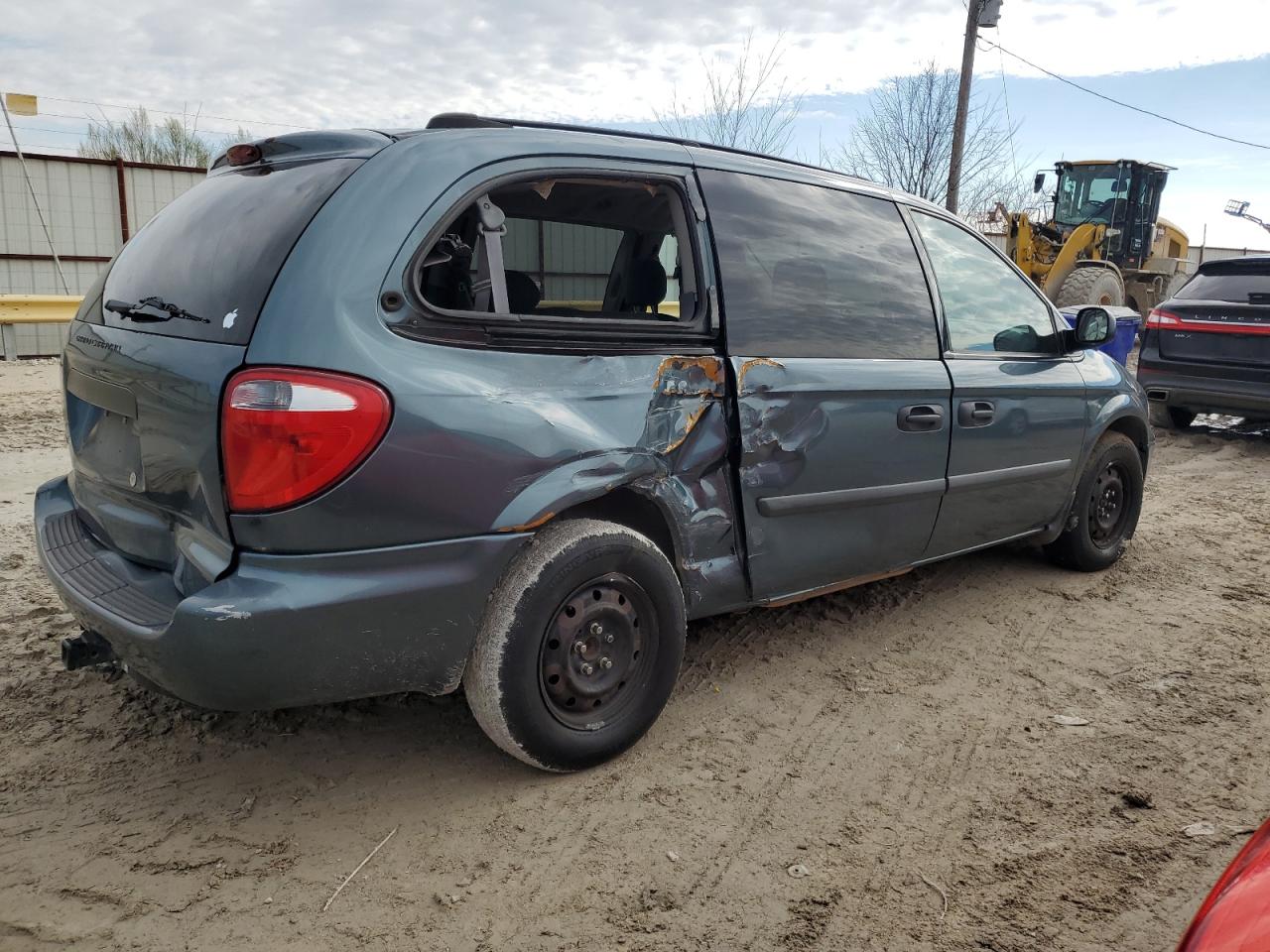 Image 3 of 2005 DODGE GRAND CARAVAN SE 2005 with VIN 1D4GP24R55B362242