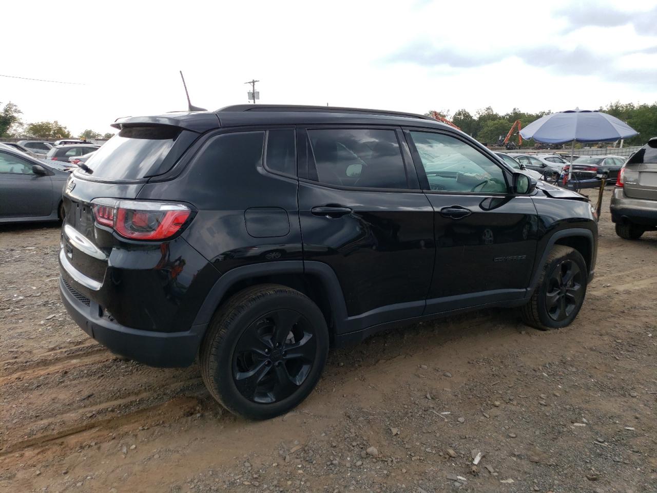 Obraz 3 z 2020 JEEP COMPASS LATITUDE 2020 z VIN 3C4NJDBB3LT148398