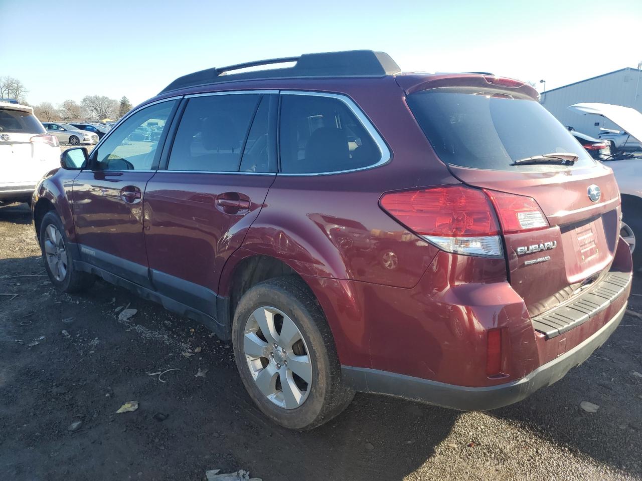 Obraz 2 z 2011 SUBARU OUTBACK 2.5I PREMIUM 2011 z VIN 4S4BRBCC0B3358048
