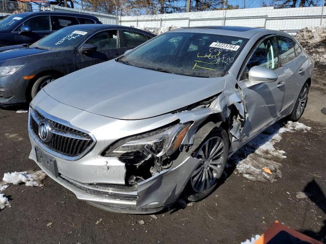 Obraz 1 z 2017 BUICK LACROSSE ESSENCE 2017 z VIN 1G4ZP5SS2HU168933