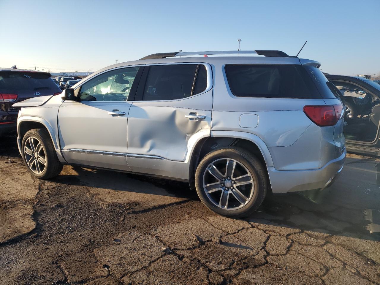 Obraz 2 z 2019 GMC ACADIA DENALI 2019 z VIN 1GKKNXLS9KZ119278