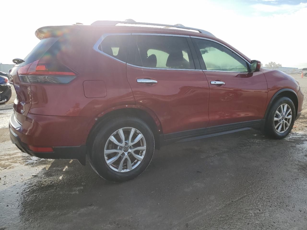 Image 3 of 2018 NISSAN ROGUE S 2018 with VIN 5N1AT2MT4JC847417