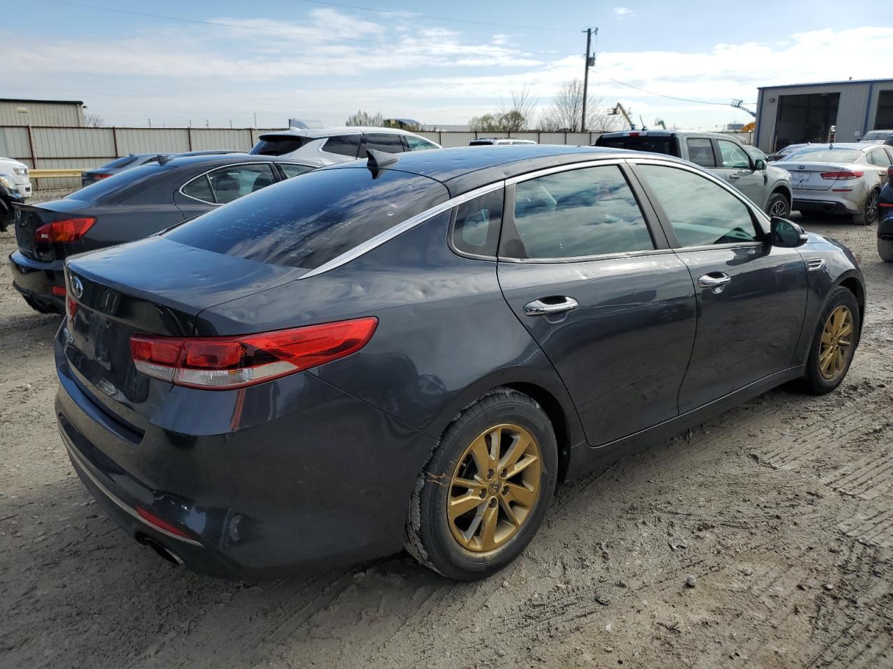 Изображение 3 2017 KIA OPTIMA LX 2017 с VIN KNAGT4L36H5133070